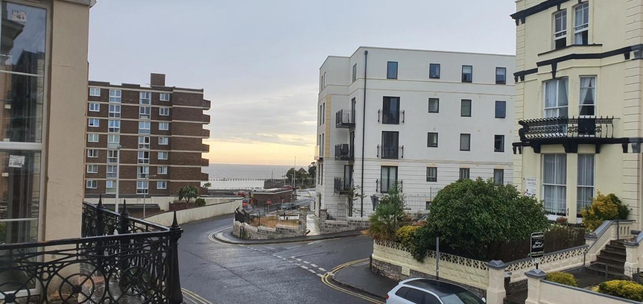 Corbiere Guest House Weston-super-Mare Exterior foto